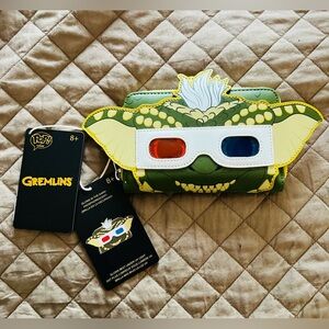 Loungefly Gremlins 3D Glasses Wallet - Green and Yellow
